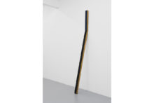 Bernard Villers, Quand on peint..., 1991, Paint on canvas and wood, 234 x 50 x 7,5 cm