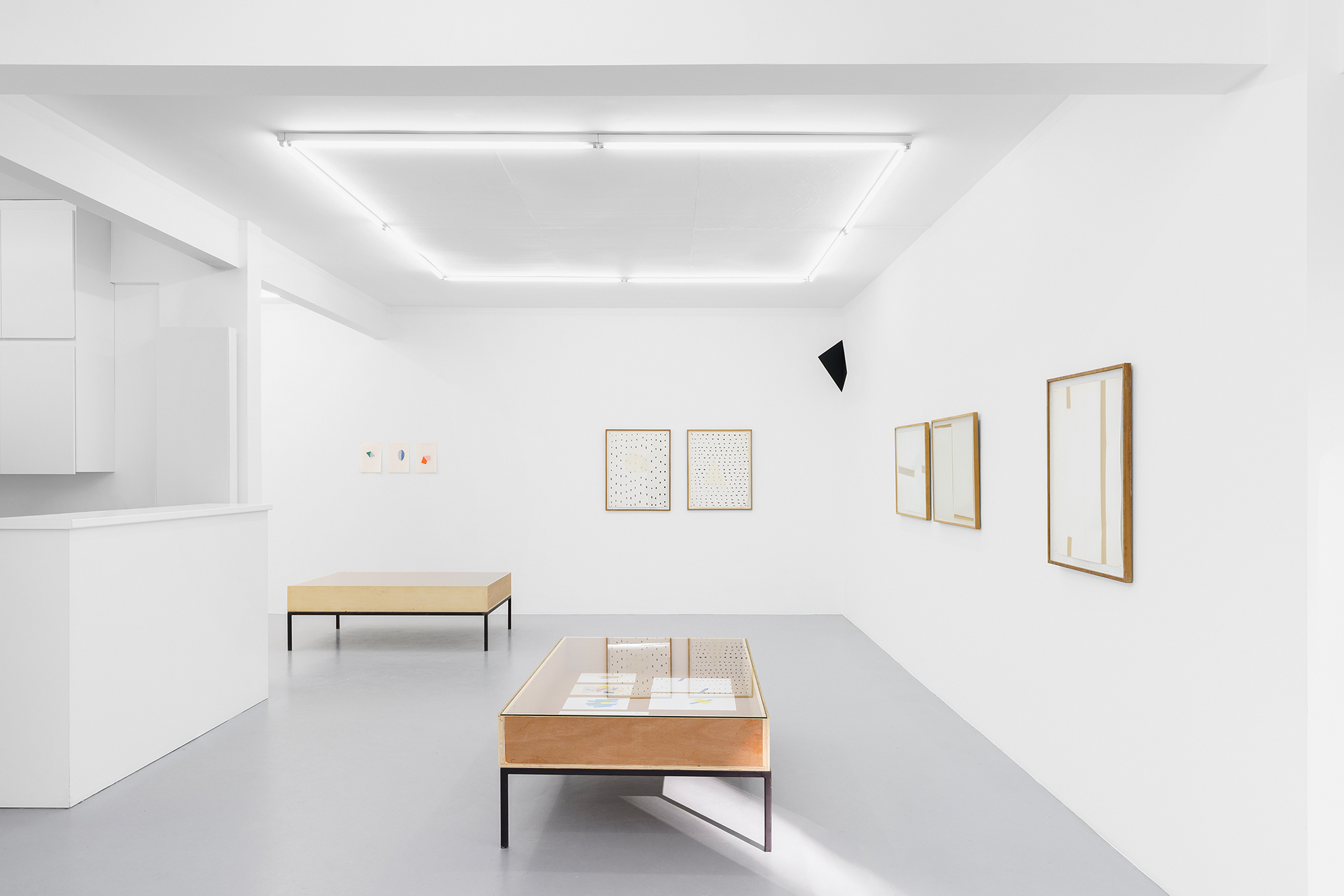 Bernard Villers, exhibition view of 'Collage, décollage, recollage' at Irène Laub gallery, Brussels (BE), 2025 (© Hugard & Vanoverschelde)