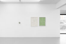 Fernanda Fragateiro, Gudny Rosa Ingimarsdottir, exhibition view of '≈ 530 nanomètres' at Irène Laub gallery, Brussels (BE), 2026 (© Hugard & Vanoverschelde)